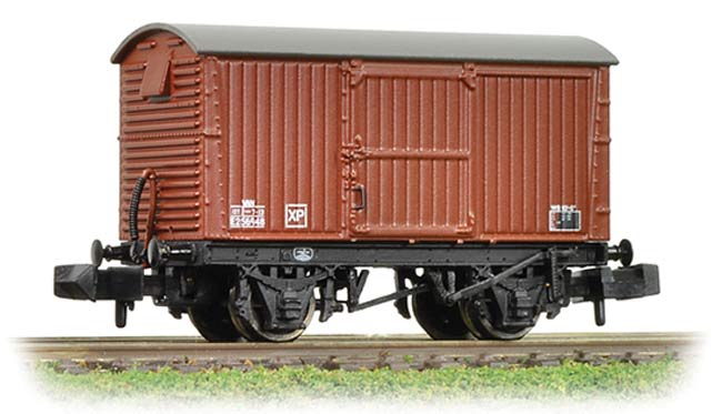 12 Ton Eastern Ventilated Van Corrugated Ends BR Late