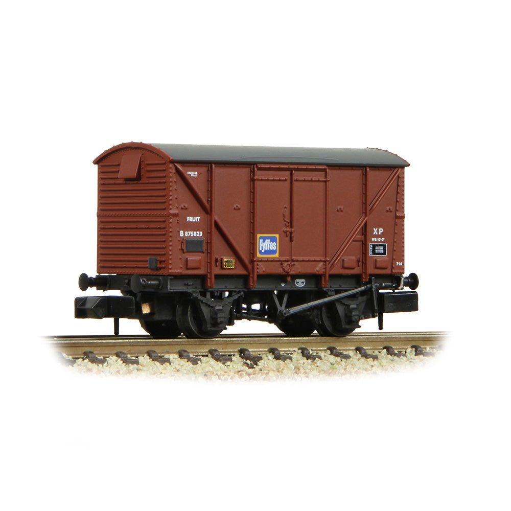 BR 12T Plywood Fruit Van BR Bauxite Late Fyffes