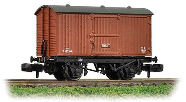 12 Ton Eastern Ventilated Fruit Van BR Bauxite (Early)